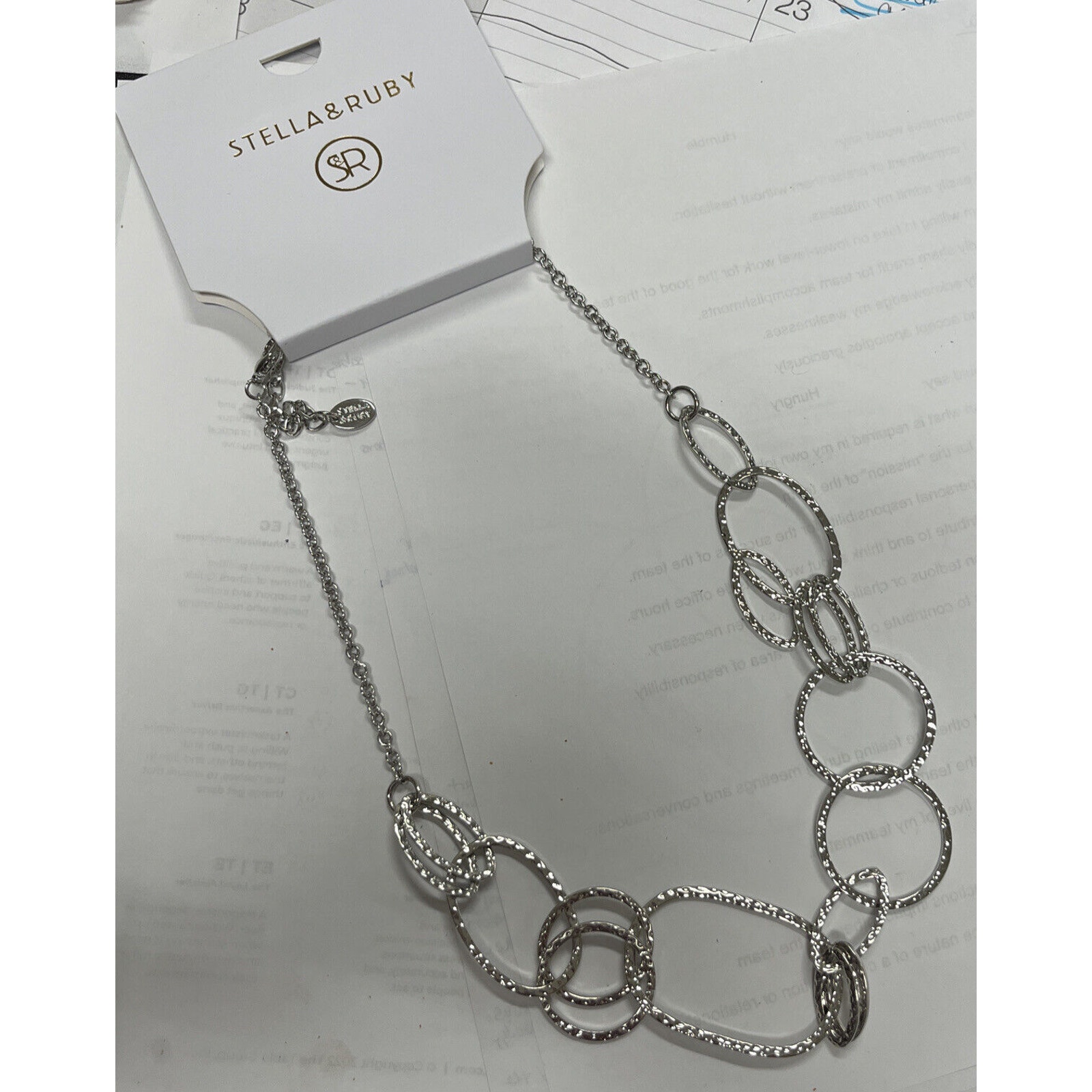 Stella Ruby Necklace Silver Tone Interlocking Circles Hammered Costume Jewelry 14$